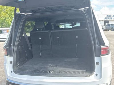 2023 Jeep Wagoneer Base