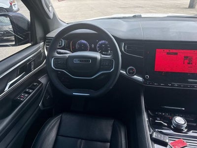 2023 Jeep Wagoneer Base