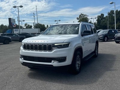 2023 Jeep Wagoneer Base