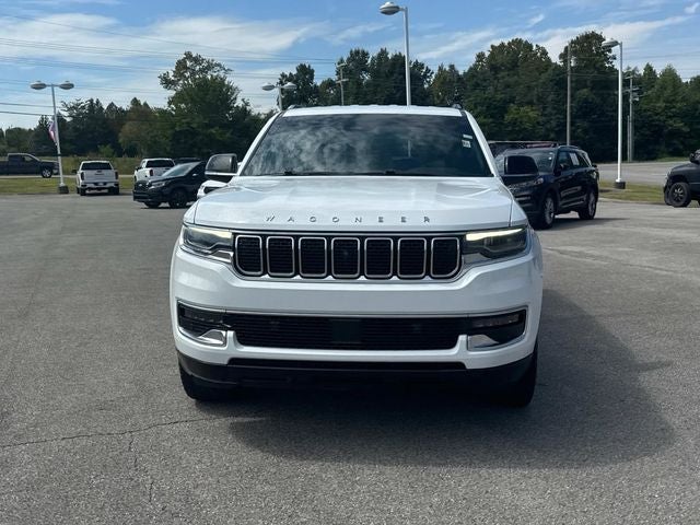 2023 Jeep Wagoneer Base