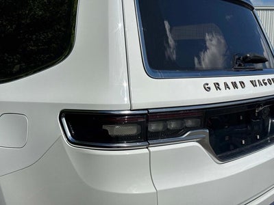 2022 Jeep Grand Wagoneer Series III