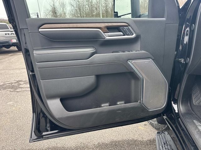 2025 Chevrolet Silverado 3500HD High Country