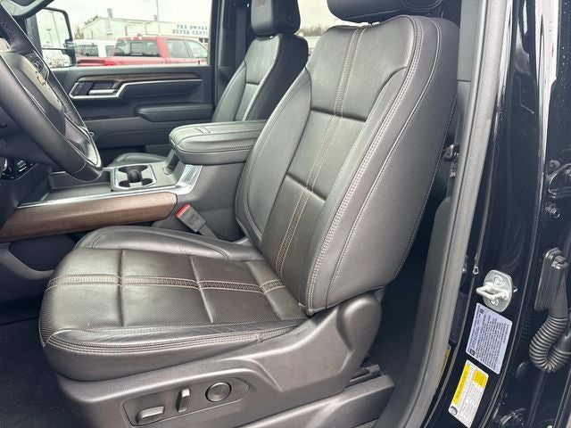 2025 Chevrolet Silverado 3500HD High Country