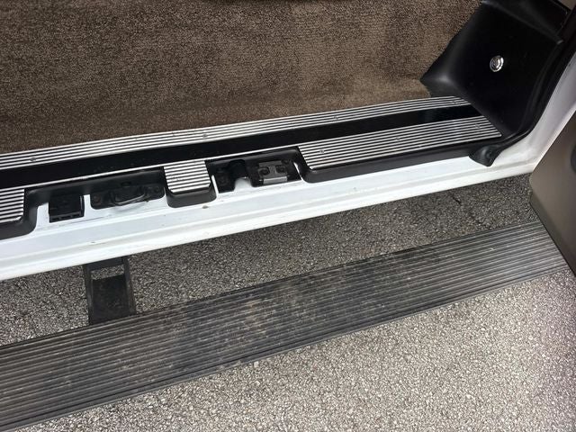 2023 Chevrolet Express 2500 Work Van Cargo