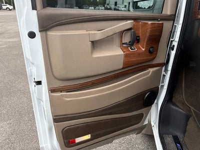 2023 Chevrolet Express 2500 Work Van Cargo