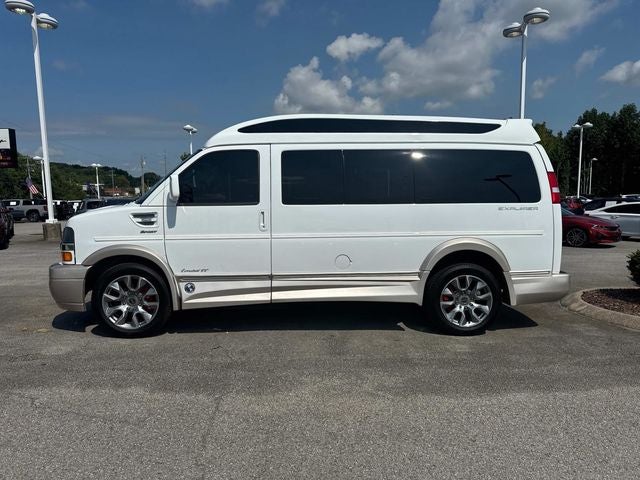 2023 Chevrolet Express 2500 Work Van Cargo