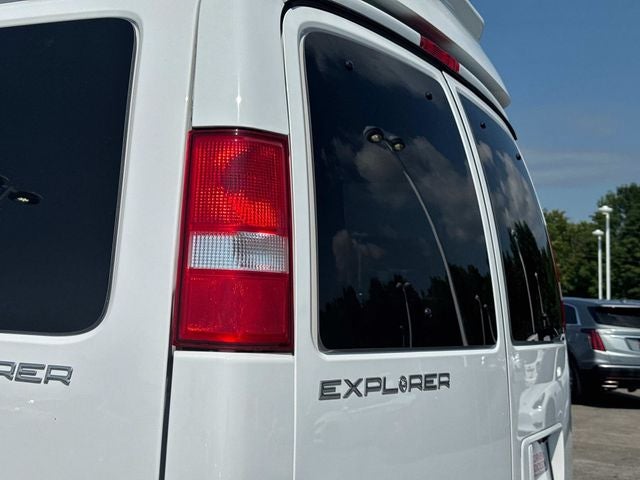 2023 Chevrolet Express 2500 Work Van Cargo