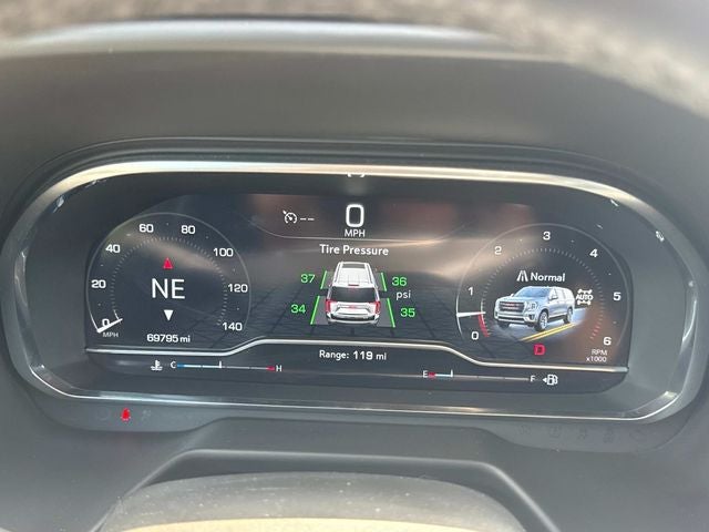 2024 GMC Yukon XL SLT