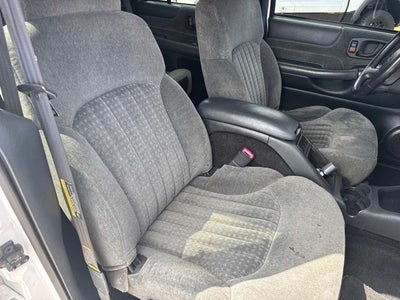 2002 Chevrolet Blazer LS