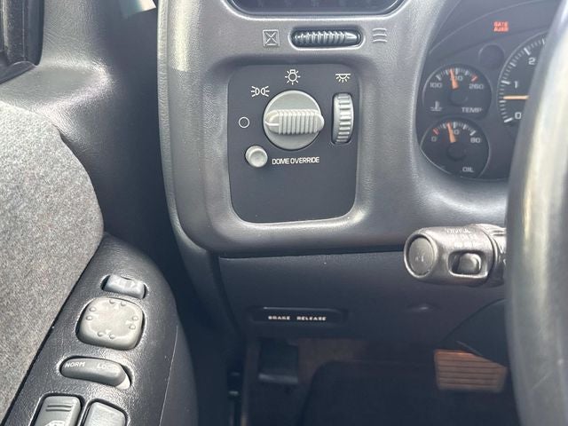 2002 Chevrolet Blazer LS