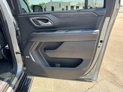 2024 Chevrolet Suburban LT