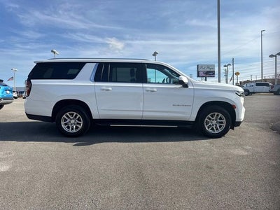2024 Chevrolet Suburban LT