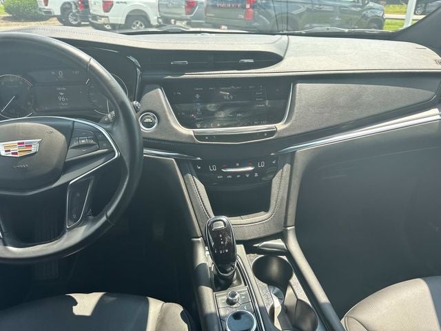2023 Cadillac XT5 Luxury