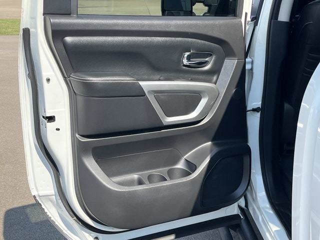 2017 Nissan Titan PRO-4X