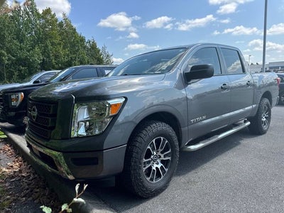 2024 Nissan Titan SV