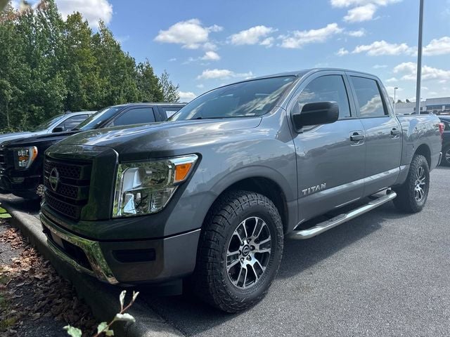 2024 Nissan Titan SV