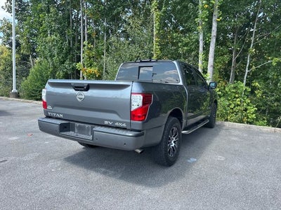 2024 Nissan Titan SV