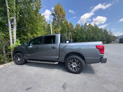 2024 Nissan Titan SV
