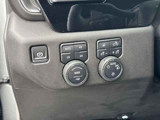 2025 Chevrolet Silverado 1500 LT LT1