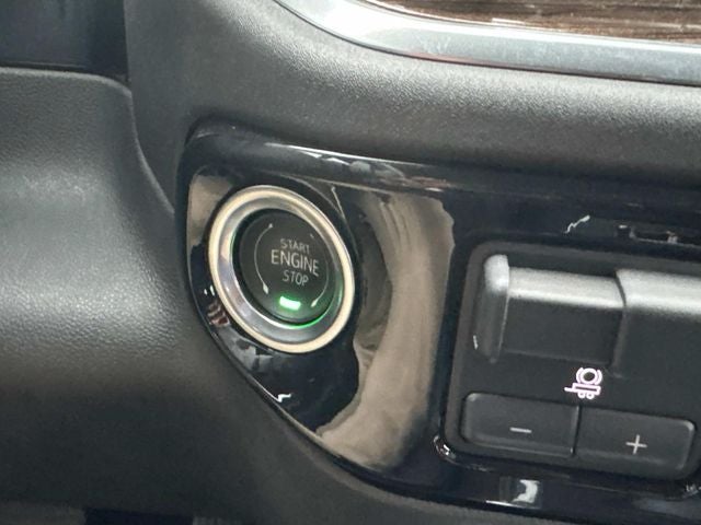 2025 Chevrolet Silverado 1500 LT LT1