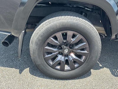 2023 Toyota Tacoma Limited V6