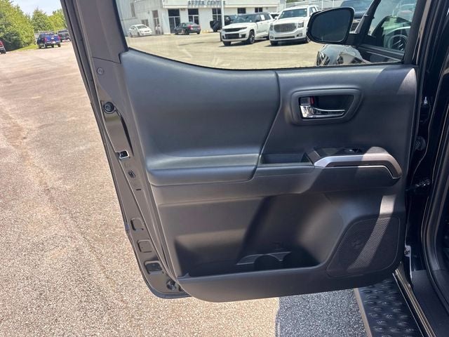2023 Toyota Tacoma Limited V6