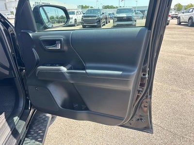 2023 Toyota Tacoma Limited V6