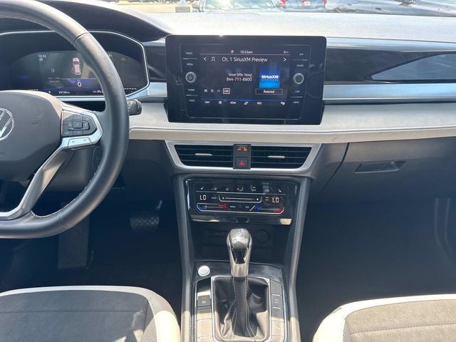 2025 Volkswagen Taos 1.5T SE
