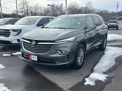 2023 Buick Enclave Essence