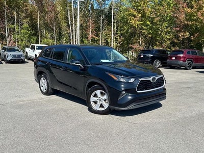 2024 Toyota Highlander LE