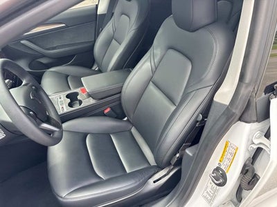 2023 Tesla Model 3 Performance