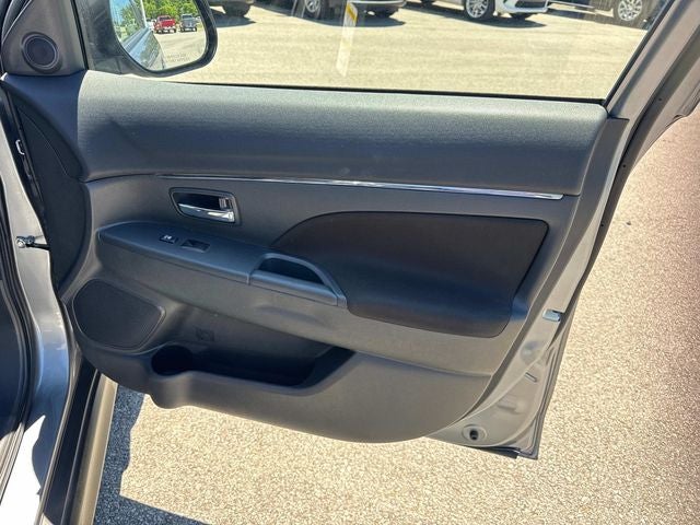 2024 Mitsubishi Outlander Sport Base