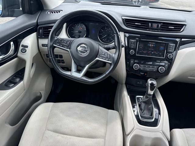 2022 Nissan Rogue Sport SV