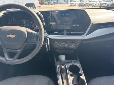 2025 Chevrolet Trax LS