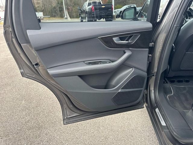 2025 Audi Q7 55 Premium Plus quattro