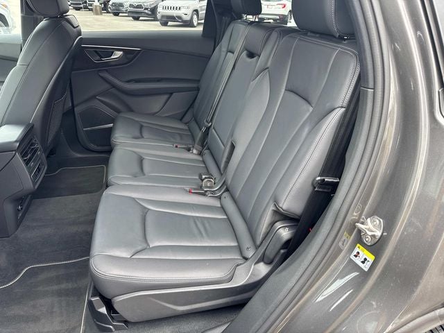 2025 Audi Q7 55 Premium Plus quattro