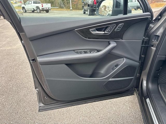 2025 Audi Q7 55 Premium Plus quattro