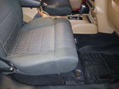 2012 Jeep Wrangler Unlimited Sahara