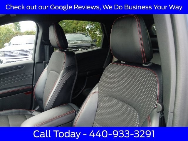 2025 Ford Escape ST-Line Select