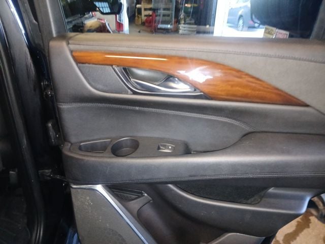 2019 Cadillac Escalade Luxury