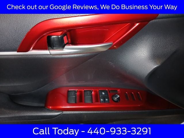 2021 Toyota Camry Hybrid SE