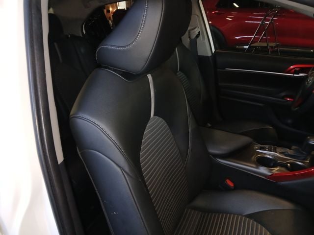 2021 Toyota Camry Hybrid SE