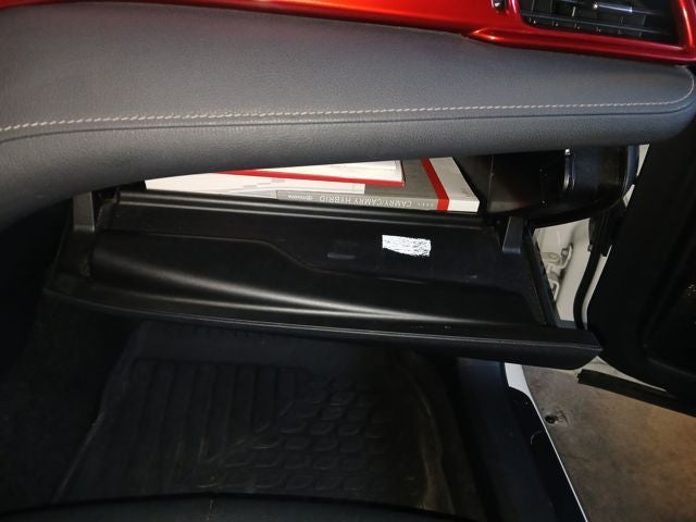 2021 Toyota Camry Hybrid SE