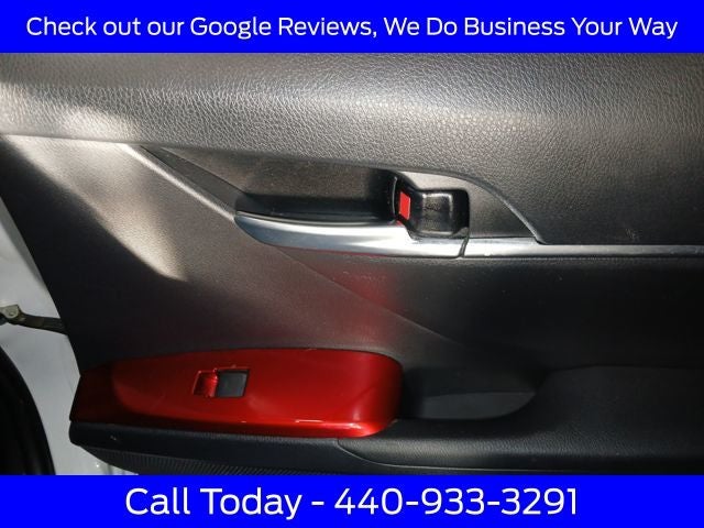 2021 Toyota Camry Hybrid SE