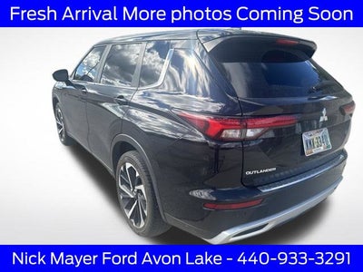 2024 Mitsubishi Outlander SE