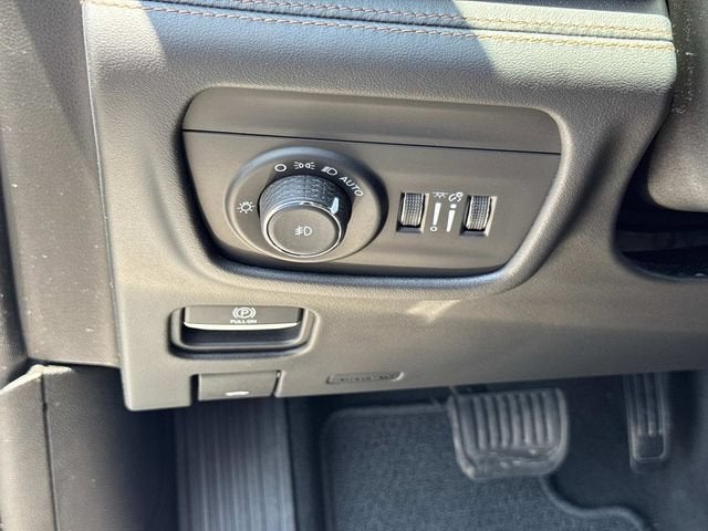 2025 Jeep Grand Cherokee L Summit Reserve 4x4