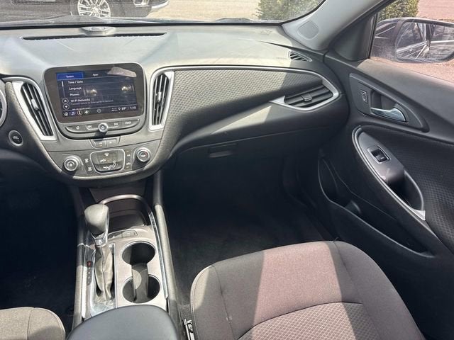 2022 Chevrolet Malibu LS