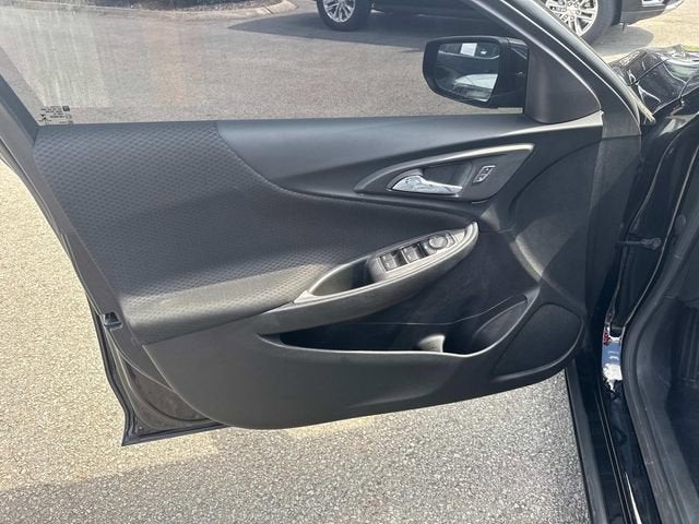 2022 Chevrolet Malibu LS