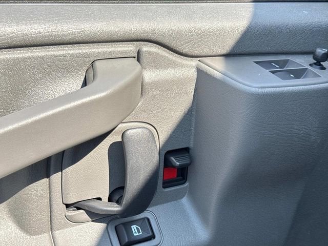 2025 Chevrolet Express Cargo 3500 WT