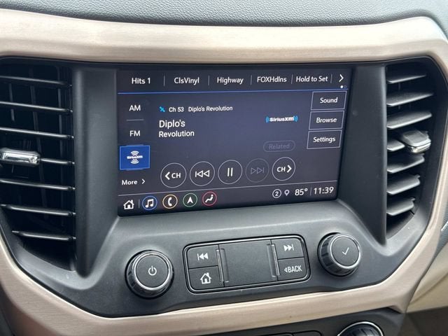2023 GMC Acadia Denali
